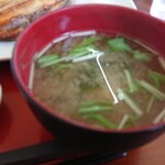 Hikariya - 味噌汁はちょうどいい濃さ。健康的。