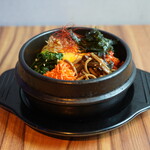 和牛焼肉食べ放題 ヤキニクギャング - 【ご飯もん】石焼ビビンバ 