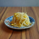 和牛焼肉食べ放題 ヤキニクギャング - 【焼肉定番あて】もやしナムル