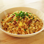 Fried rice with garlic and mustard (spicy)