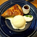 GRANNY SMITH APPLE PIE & COFFEE - 