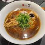 Japanese Soba Noodles 蔦 - 「醤油ラーメン」