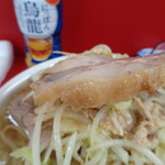 ラーメン二郎 - そこそこいい厚み