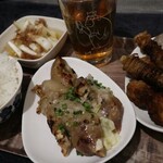 プロレス居酒屋　がむしゃら - ある日の珍妙な夕食、豚足焼鳥定食(笑)