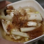 プロレス居酒屋　がむしゃら - 島らっきょうの塩漬け(590円)