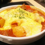 Maikari Shokudou - ごろごろチキンチーズトマトカレー並790円 