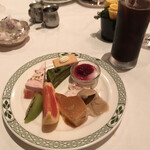 ロウリーズ・ザ・プライムリブ - 