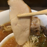 らぁ麺や 嶋 - 【2021.3.17】燻製鶏チャーシュー。