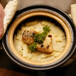 鍋茶屋 光琳 - 花山椒、鱒と筍の土鍋ご飯