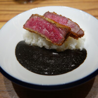 焼肉うしごろ 横浜店 - カイノミカツの黒カレー
