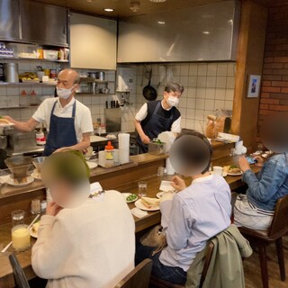 ニューアストリア