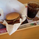 モスバーガー - とびきりハンバーグサンド「厚切りベーコン」　420円