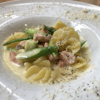 AWkitchen TOKYO 新丸ビル店 - 桜マスのクリームソース（フィジリ）
