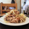 菱田屋 - 料理写真:山盛りの生姜焼き☀️

お肉は厚みもあり、ぷりぷり♪

残ったタレと一緒に食べる、キャベツの千切りも最高♪
