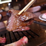 焼肉 カントリー - 焼けたロース肉