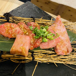 Okinawa Yakiniku Horumon Sudaku - おきなわ和牛切り落とし