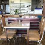 喫茶 グリル マスミ - 店舗　内観