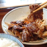 Shoujikiya - 焼き肉ランチ　の和牛リフト？（笑）脂身は割と多め