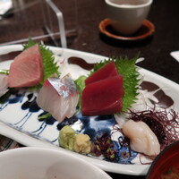 醍醐味 丸ビル - お刺身5種盛り合わせ