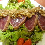 美酒肴房 松圭 - カツオのタタキｄｅイタリアン　サラダ仕立てで