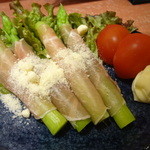 美酒肴房 松圭 - アスパラの生ハムまきパルメザンチーズ