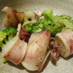 美酒肴房 松圭 - ヤリイカとブロッコリー　アンチョビ炒め