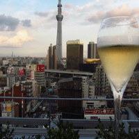 R restaurant & bar - 