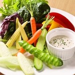 Bagna Cauda made with carefully selected vegetables (with sauce)