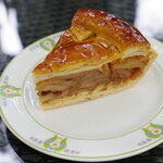 万平ホテル カフェテラス - 伝統のアップルパイ