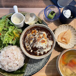 CAFE 二葉 - 