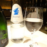 カンテサンス - ミネラルウオーター