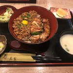 鳥繁 - 鳥繁丼大（950円）