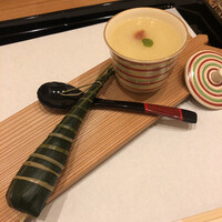 馬車道 大かわ - ビーツで作ったおこわ、茶碗蒸しみたいなもの、