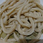 武蔵野うどん 澤村 - プチプチと茶色く粒見えるの