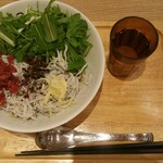 COMPHO - 水菜が目に青く、涼し気な佇まい