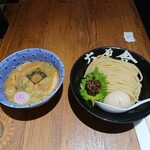 六厘舎 - 春薫る生七味つけめん＋味玉