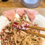 Mari iida - 【2021年05月】牛とろまぜそば225g＠1,600円、牛とろアップ。