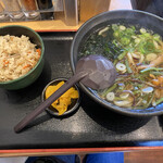 Mujou udon ma - 山菜定食（山菜うどん+かやくごはん）