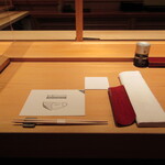 鮨 さかい - コロナ禍のカウンター席