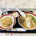 天龍 - 炒飯セット　８５０円