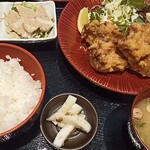 Kushiyaki Andochainizubaru Hakkoukaku - 唐揚げ定食