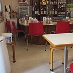 Cafeteria y Bar Linda - 内観