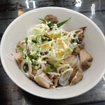 中華そば 橙 - ミニチャーシュー丼も、うみゃ〜!