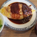 Karibu - 日替りランチ ポークカツ オンザ オムライス(税込840円)