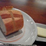 れすとらん 西島 - バケットのパン、おかわりOK・・