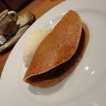 ブロックス - そば粉のガレット　いちじくコンフィ