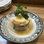 醍醐 - かに身をシャキシャキのレタスで食べる感じ美味い