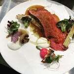 めがね食堂 a la gri - A5山形牛ランプ肉のローストビーフ　山葵の泡を添えて