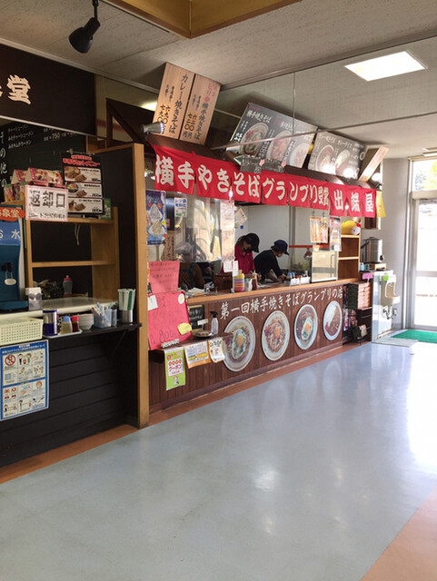 出端屋 秋田ふるさと村店 いではや あきたふるさとむらてん 柳田 焼きそば 食べログ