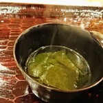 勢麟 - お椀は鰹の血あいから取った出汁と舞阪の５年物のワカメのお汁